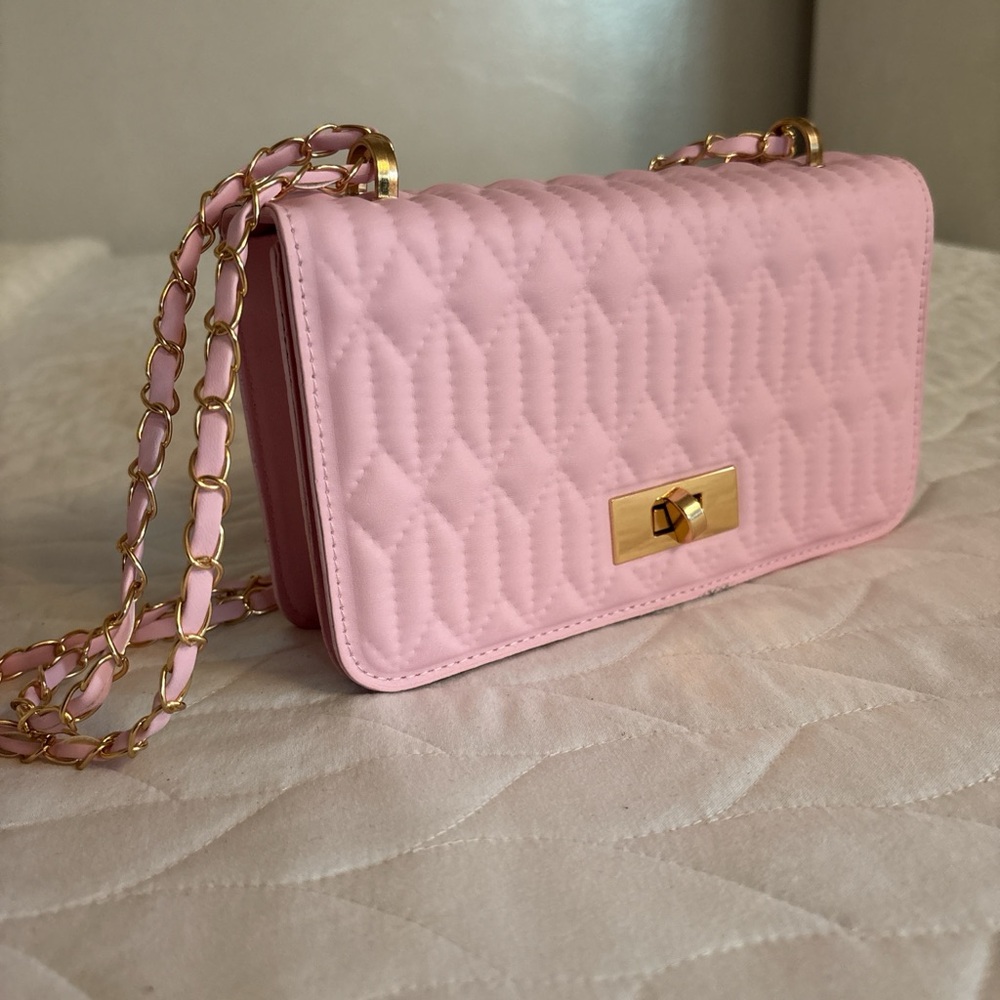 NWOT~SHEIN Elegant Pink Quilted Chain Bag